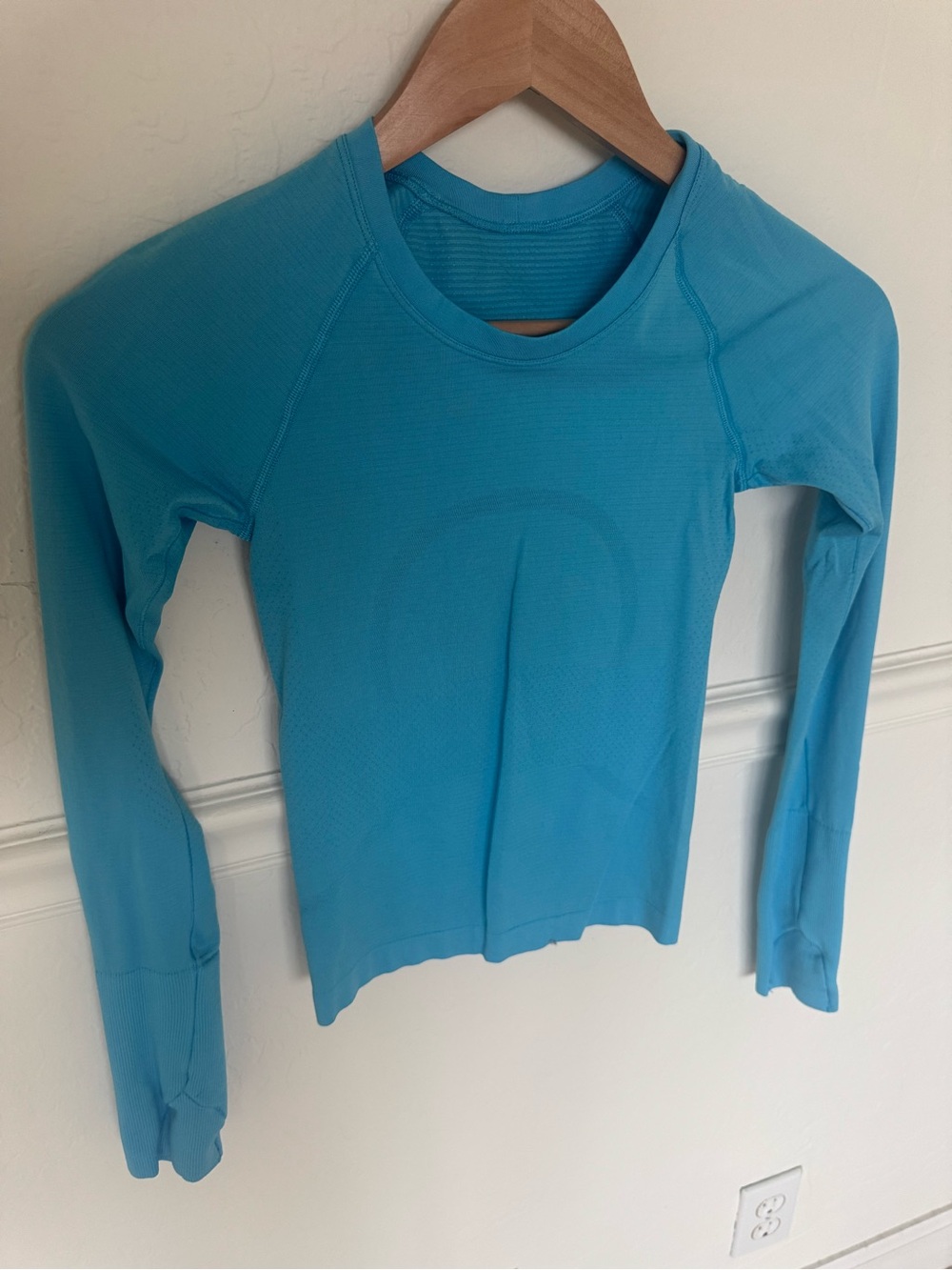 EUC- Lululemon swiftly tech- long sleeve Sz0